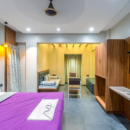 Hotel Vrindavan Deluxe קולהאפור מראה חיצוני תמונה