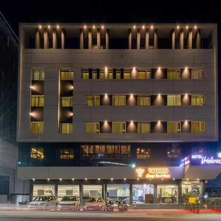 Hotel Vrindavan Deluxe קולהאפור מראה חיצוני תמונה