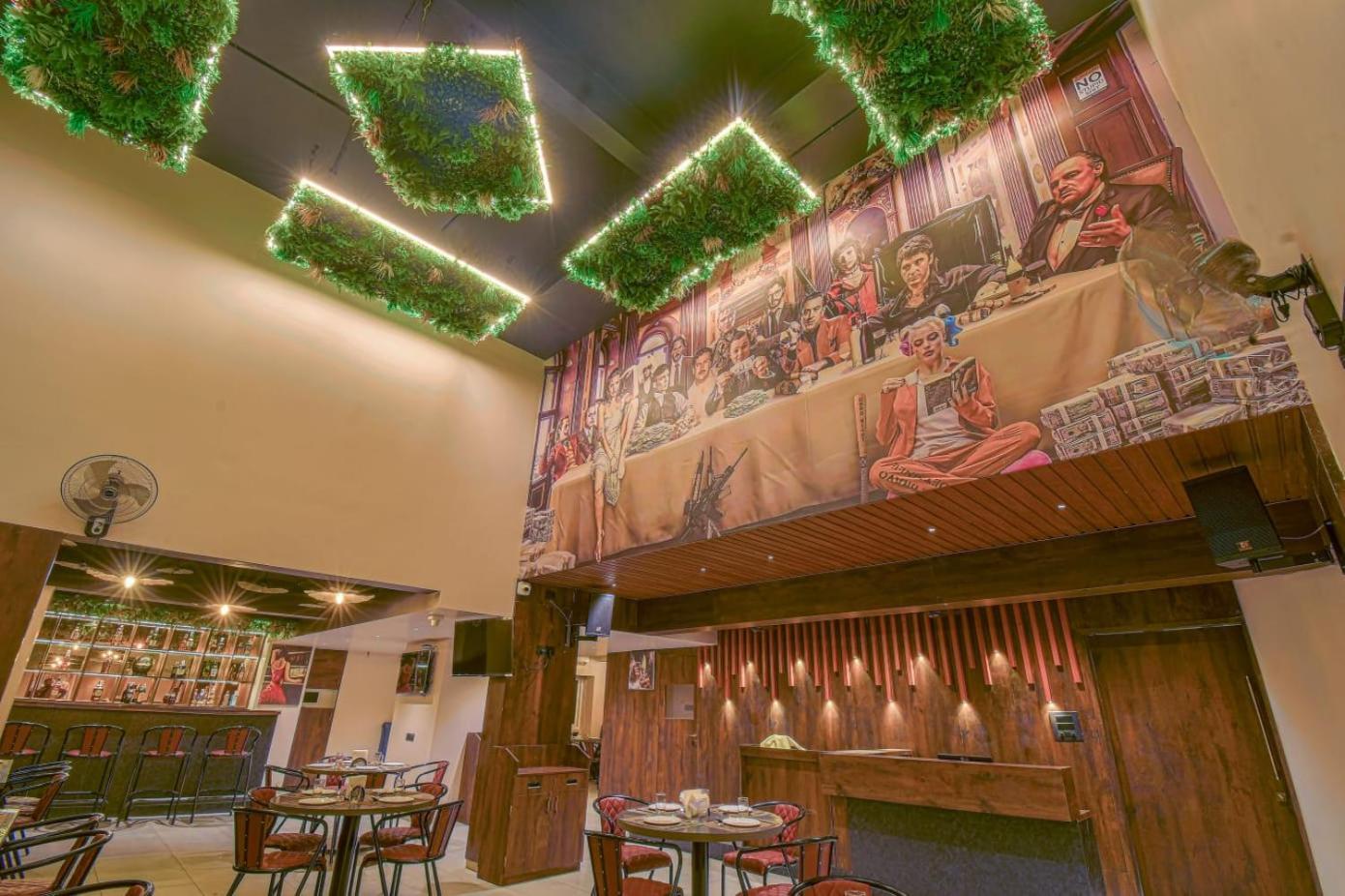 Hotel Vrindavan Deluxe קולהאפור מראה חיצוני תמונה