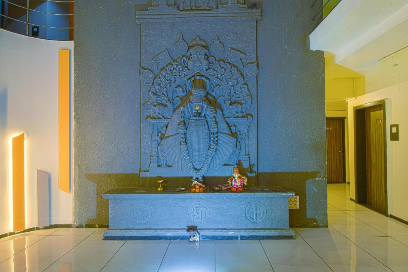 Hotel Vrindavan Deluxe קולהאפור מראה חיצוני תמונה